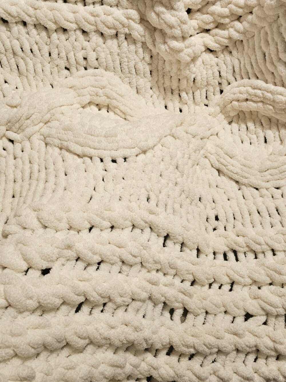 UGG Cream Layne Chunky Knit Throw Blanket Bed living Room Sofa Recliner Chair - Picture 3 of 7